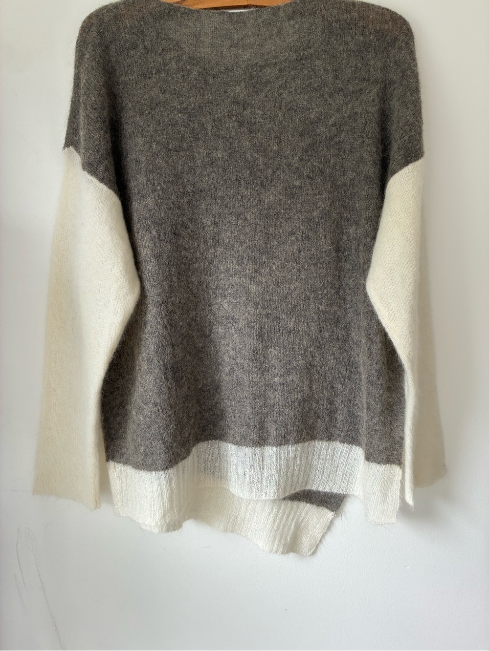 Helmet Lang Sweater Women’s Large Alpaca Wool Gray Cream Colorblock Mohair - Picture 2 of 9
